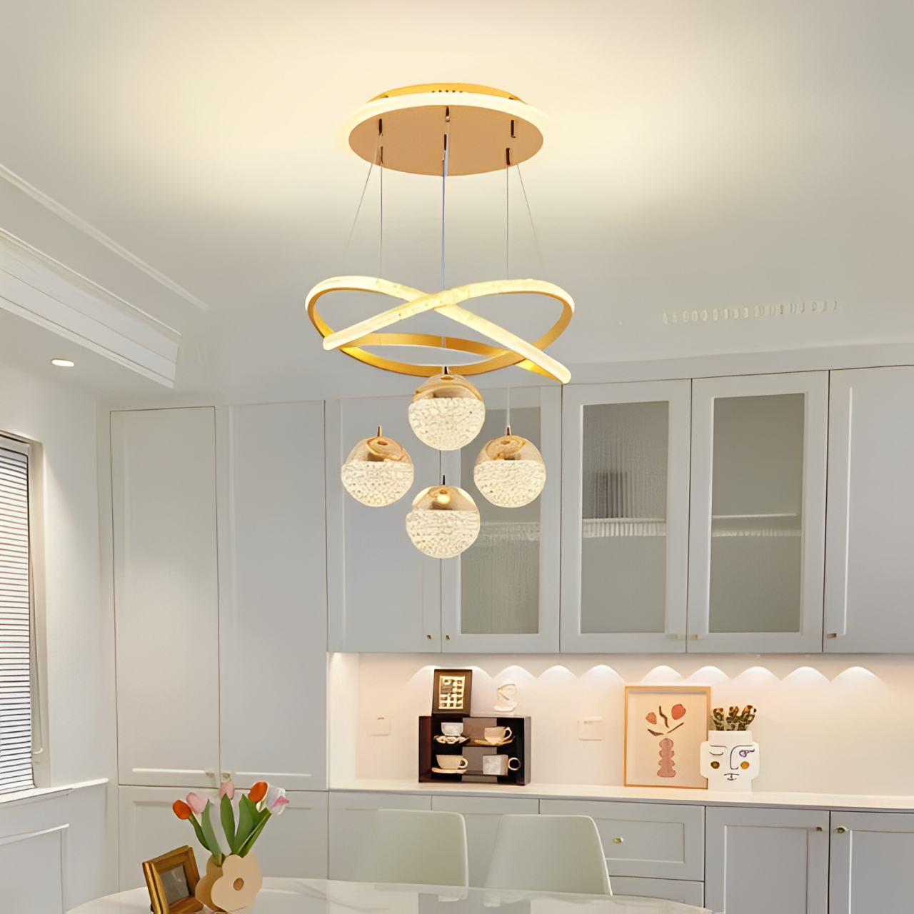 Lustre Círculo de Luxo  Aro Infinito Dourado - 3 Esferas