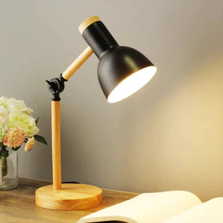 Luminária Retrátil Wood – Design Escandinavo com Toque Natural